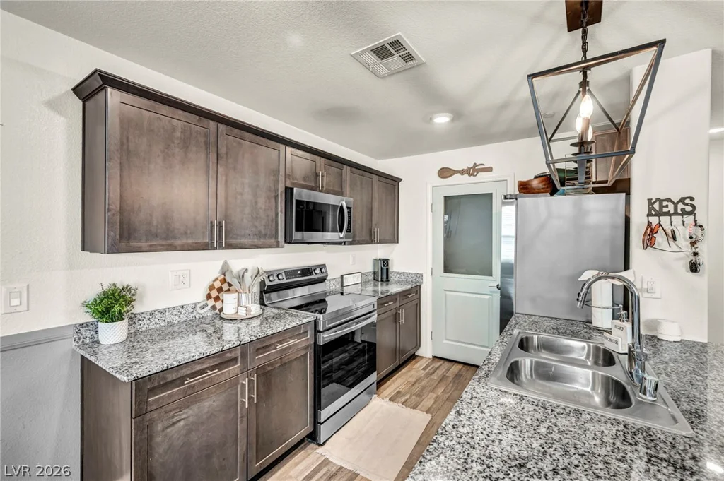7018 Spicy Merlot, North Las Vegas, NV 89086