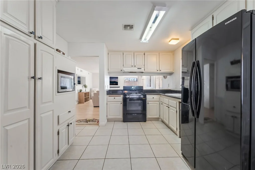 6999 Mountain Moss, Las Vegas, NV 89147