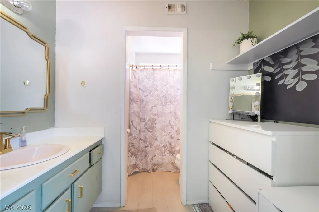 6999 Mountain Moss, Las Vegas, NV 89147