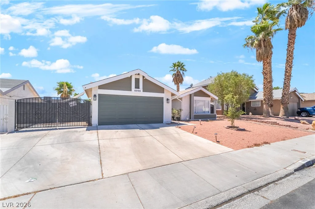 6999 Mountain Moss, Las Vegas, NV 89147