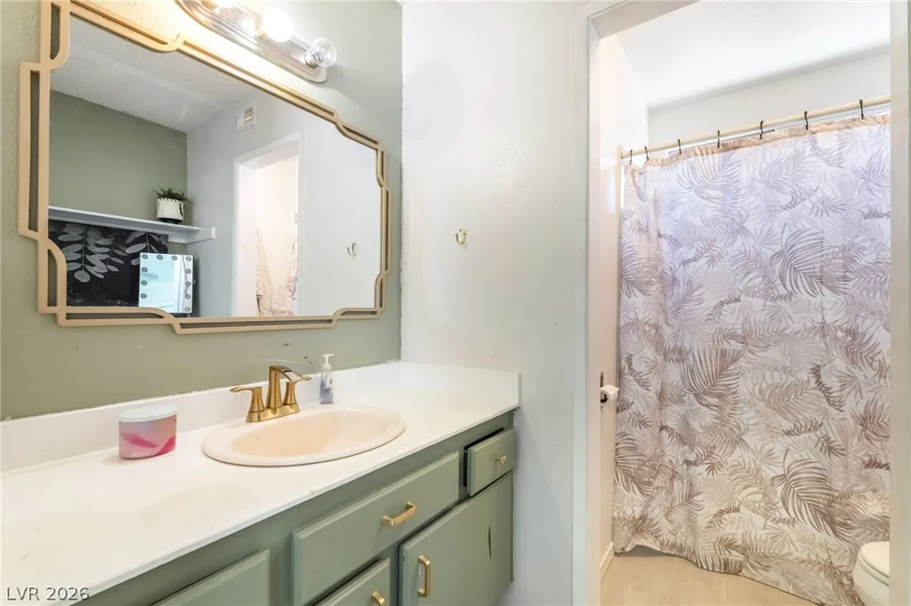 6999 Mountain Moss, Las Vegas, NV 89147