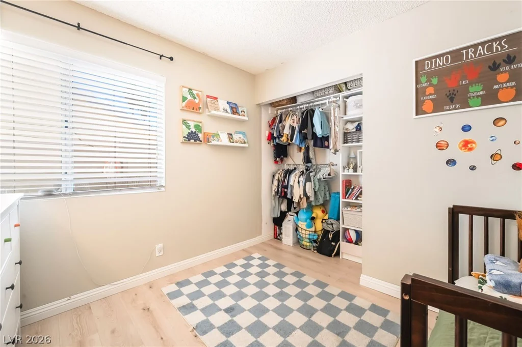 6999 Mountain Moss, Las Vegas, NV 89147