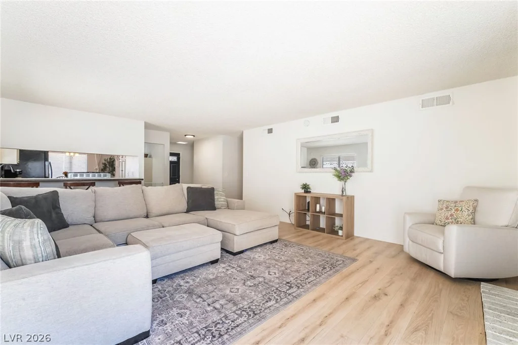 6999 Mountain Moss, Las Vegas, NV 89147