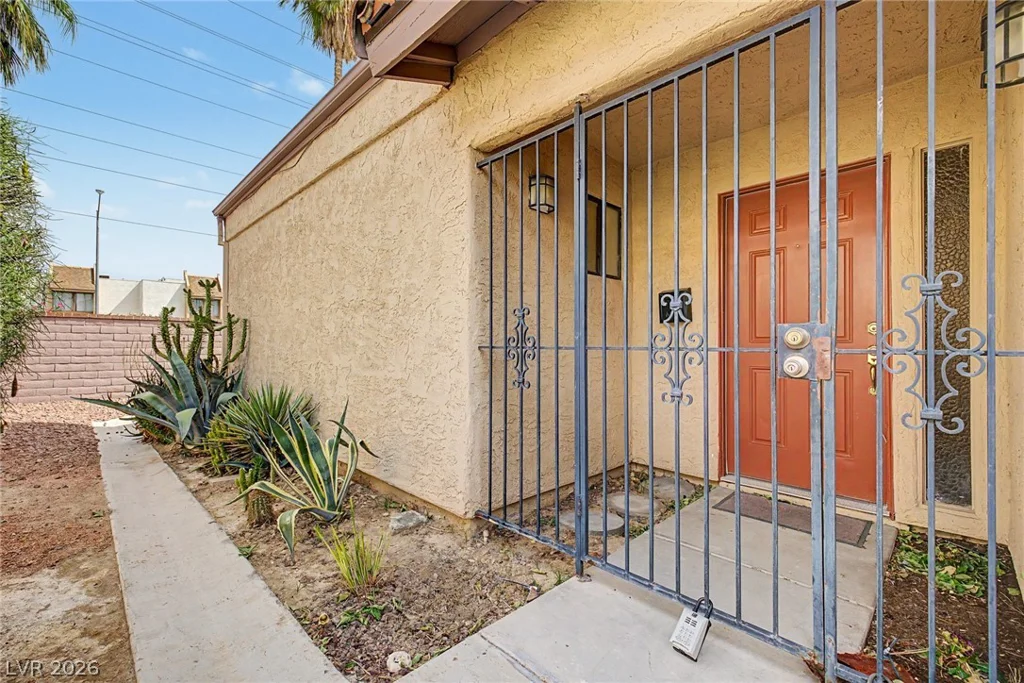 1868 Arbol Verde, Las Vegas, NV 89119