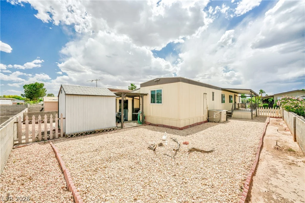 3462 Isle Royale, Las Vegas, NV 89122