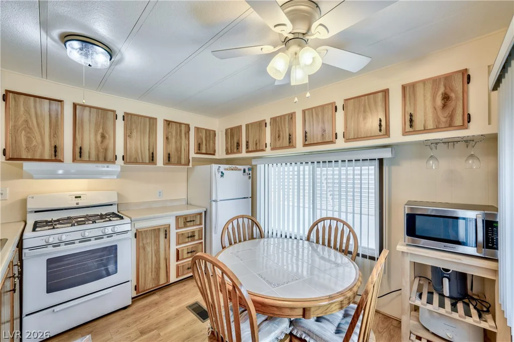 3462 Isle Royale, Las Vegas, NV 89122