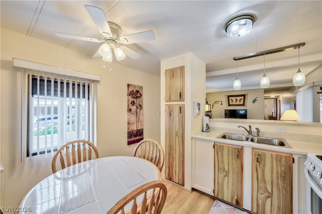 3462 Isle Royale, Las Vegas, NV 89122