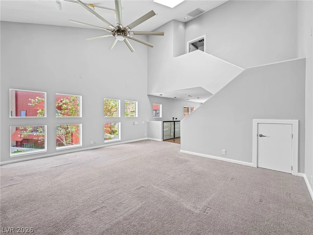 2007 Pin Oak, Las Vegas, NV 89101