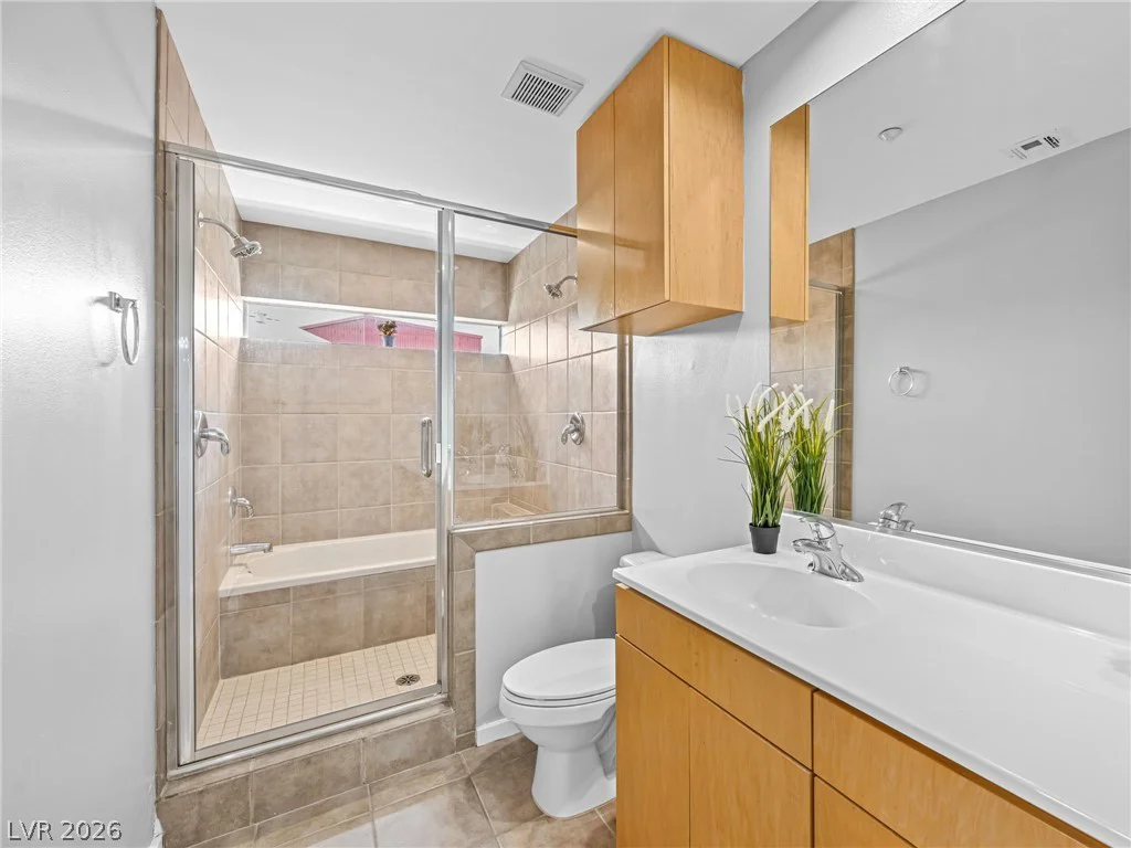 2007 Pin Oak, Las Vegas, NV 89101