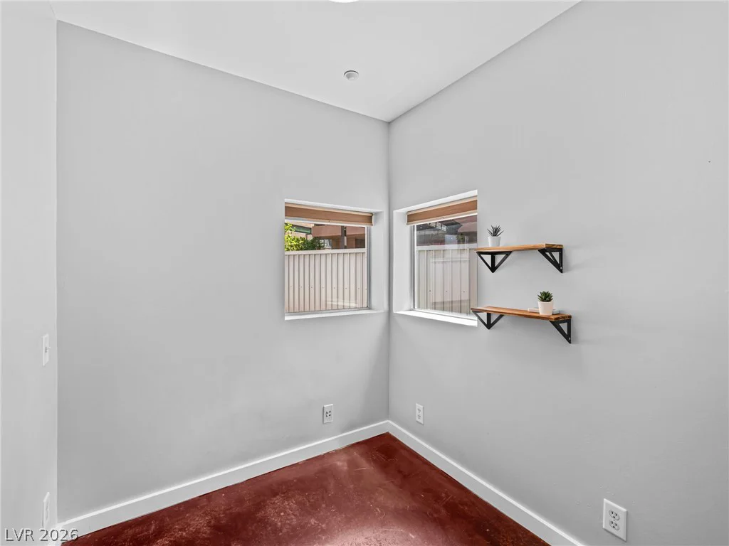 2007 Pin Oak, Las Vegas, NV 89101