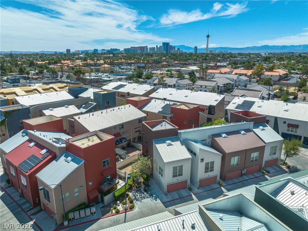 2007 Pin Oak, Las Vegas, NV 89101