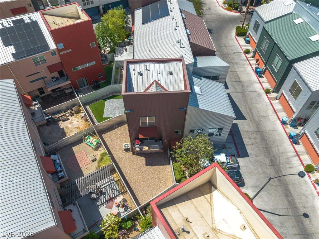2007 Pin Oak, Las Vegas, NV 89101