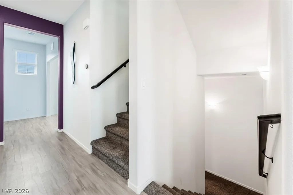 181 Petaluma Valley, Las Vegas, NV 89138