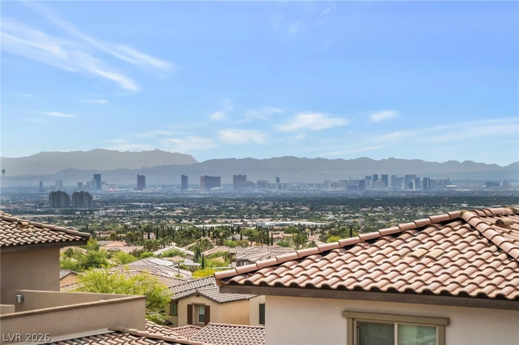 181 Petaluma Valley, Las Vegas, NV 89138