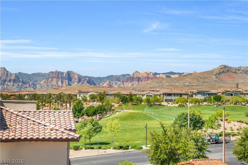 181 Petaluma Valley, Las Vegas, NV 89138