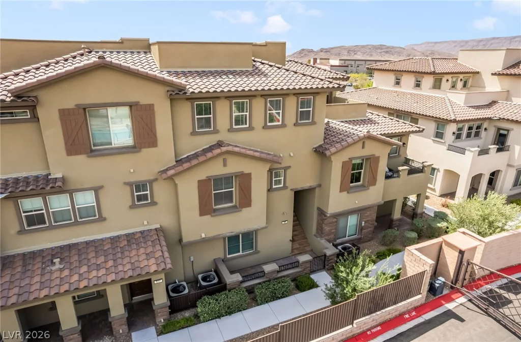 181 Petaluma Valley, Las Vegas, NV 89138