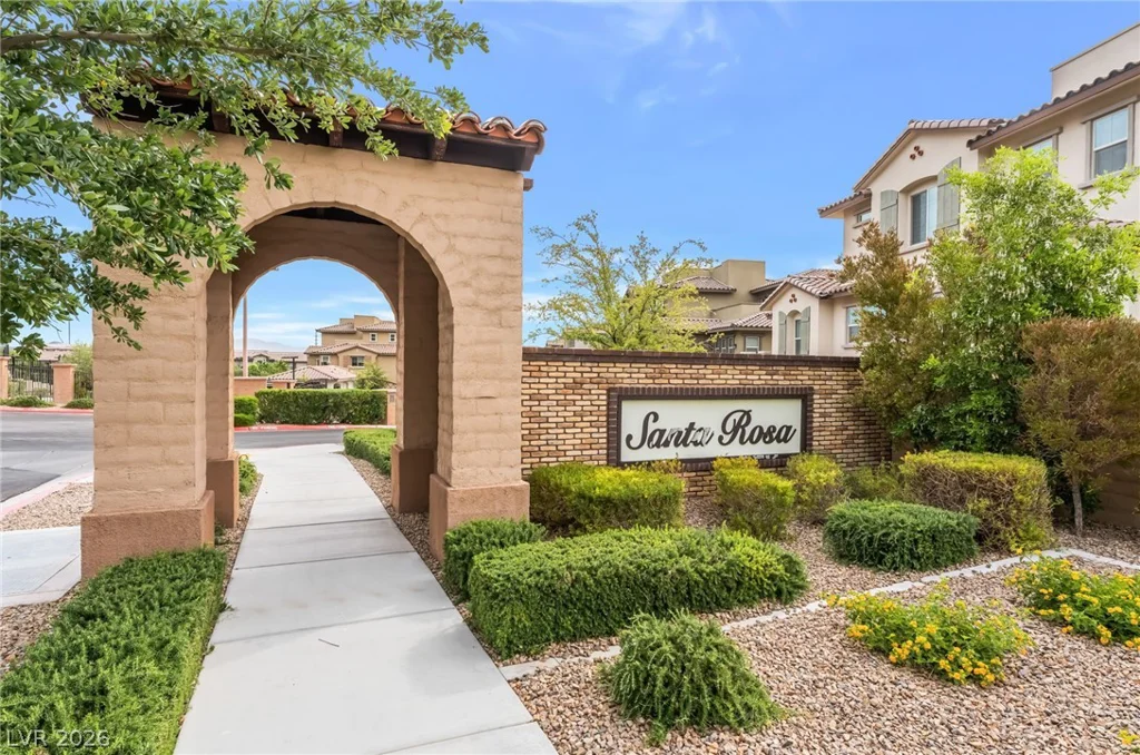 181 Petaluma Valley, Las Vegas, NV 89138