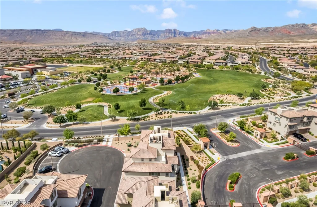 181 Petaluma Valley, Las Vegas, NV 89138