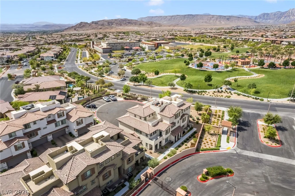 181 Petaluma Valley, Las Vegas, NV 89138