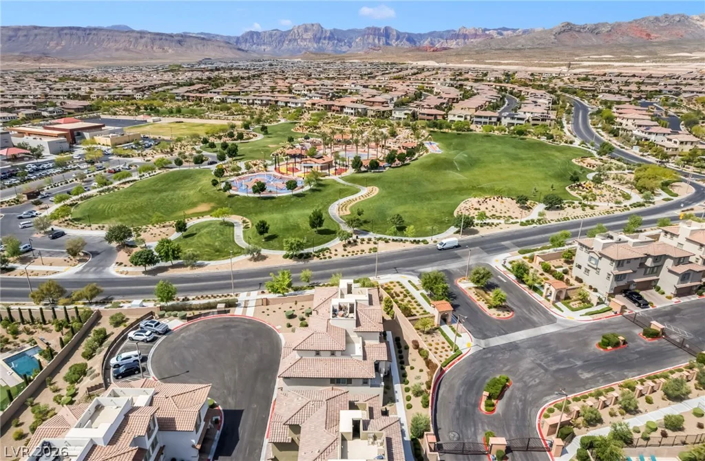 181 Petaluma Valley, Las Vegas, NV 89138