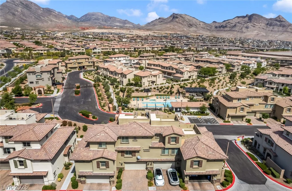 181 Petaluma Valley, Las Vegas, NV 89138