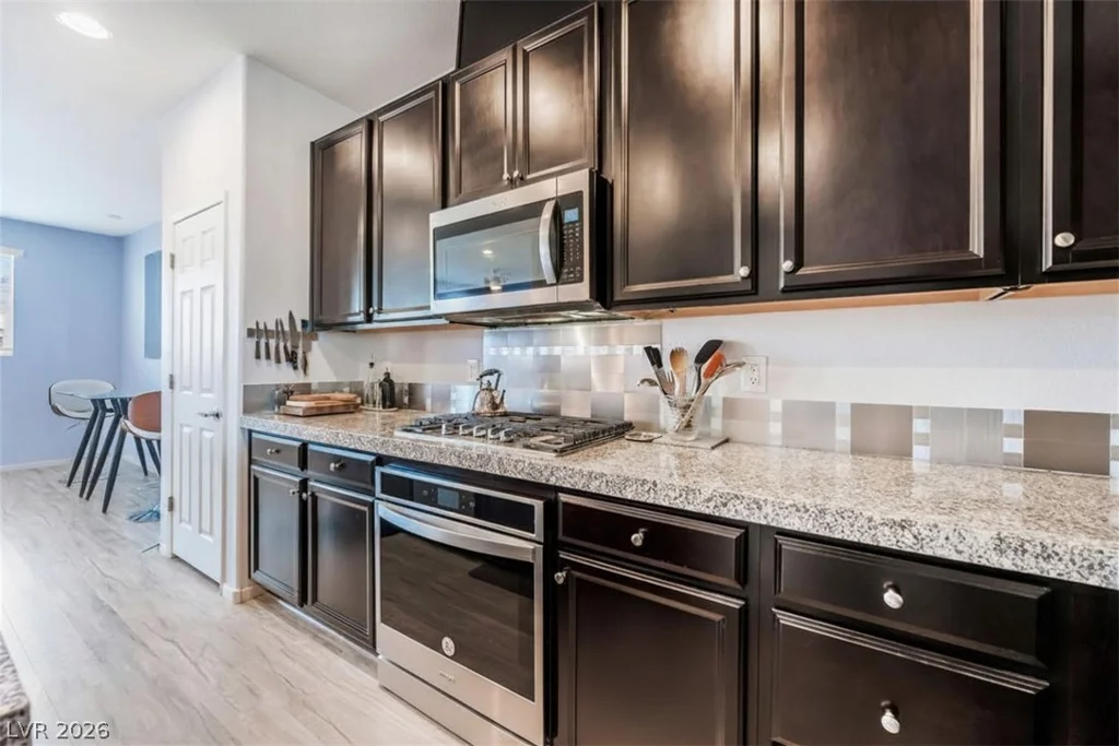 181 Petaluma Valley, Las Vegas, NV 89138
