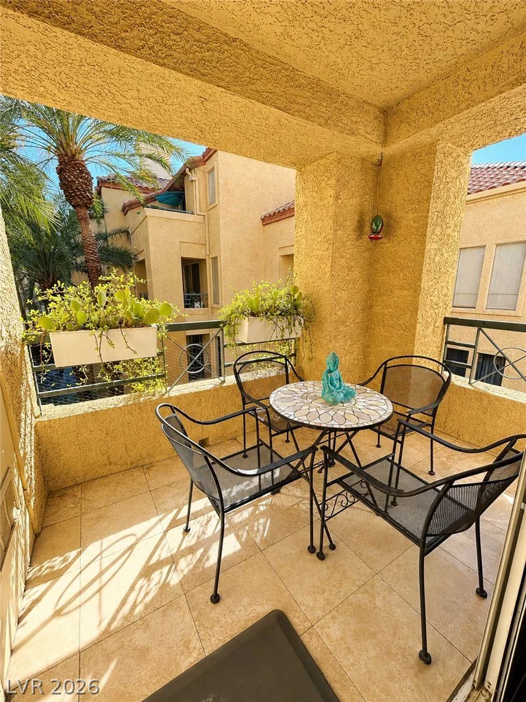 210 Flamingo, Las Vegas, NV 89169