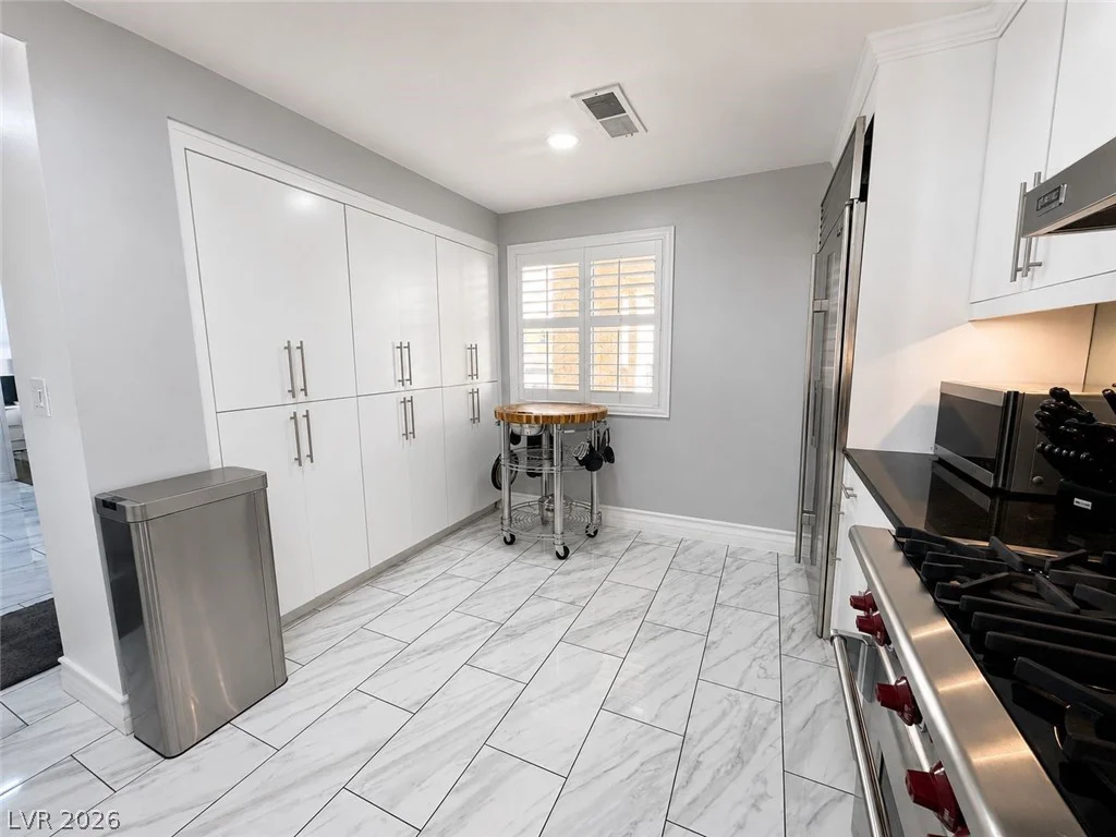210 Flamingo, Las Vegas, NV 89169