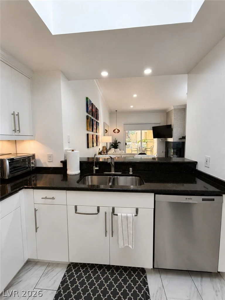 210 Flamingo, Las Vegas, NV 89169