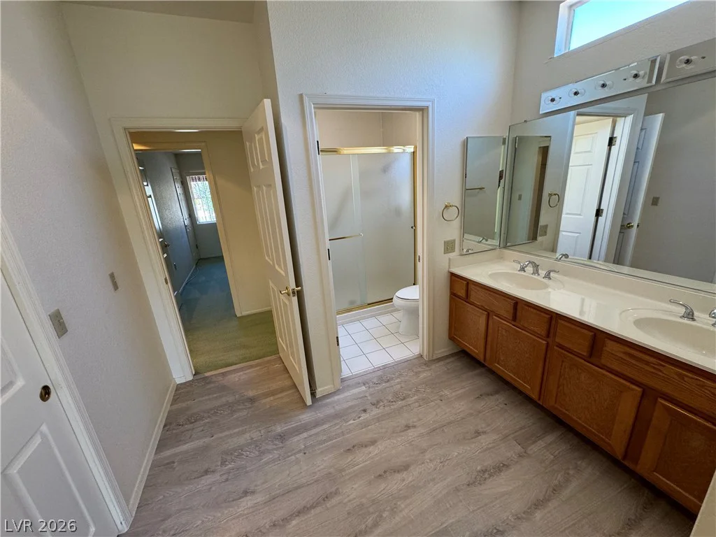 2524 Desert Glen, Las Vegas, NV 89134