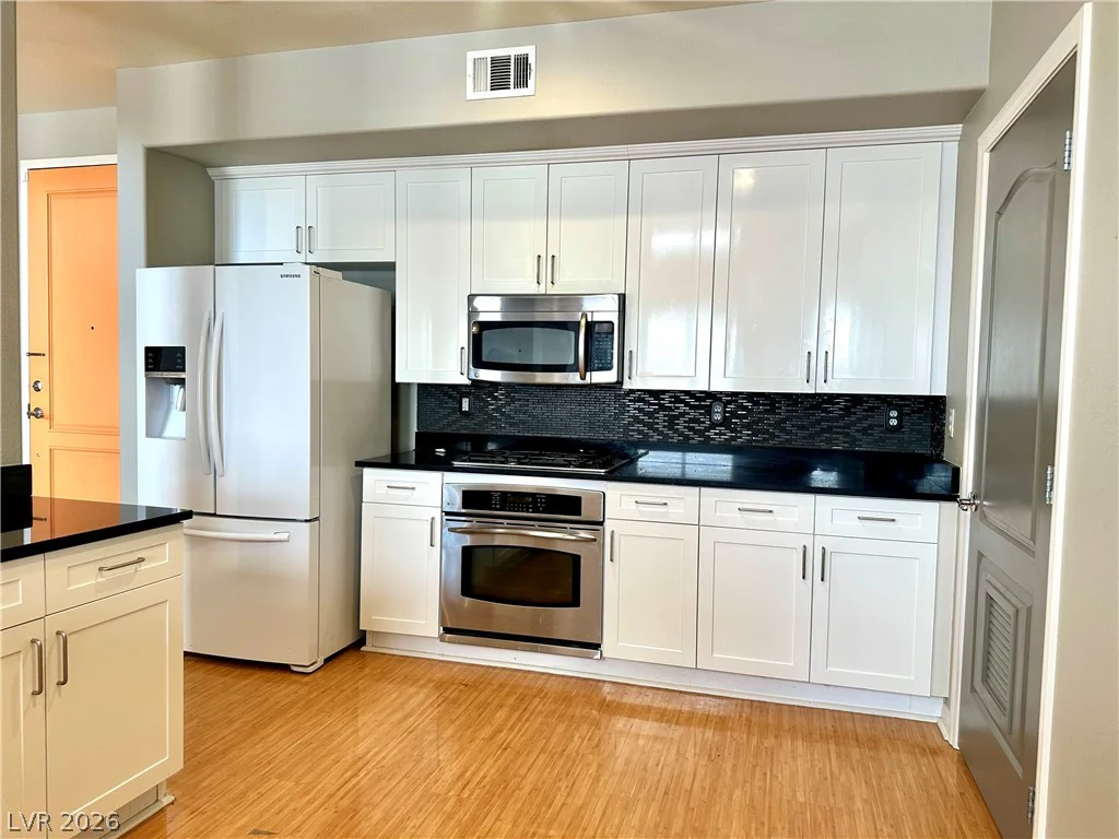 32 Serene, Las Vegas, NV 89123
