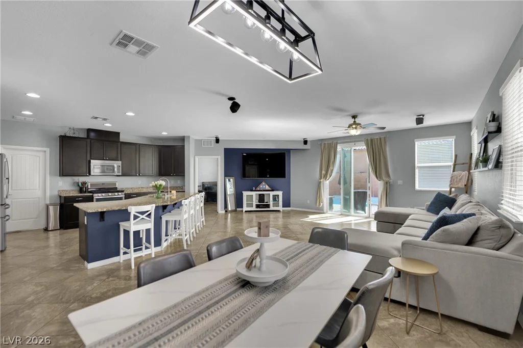 10608 Upper Laurel, Las Vegas, NV 89179
