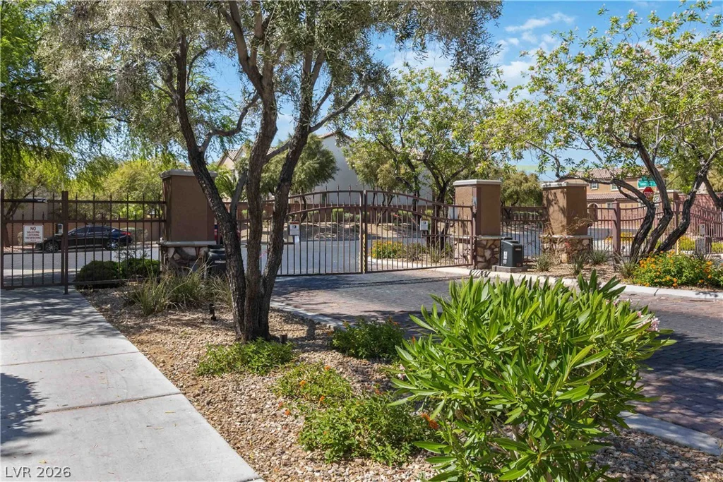 8396 Waylon, Las Vegas, NV 89178