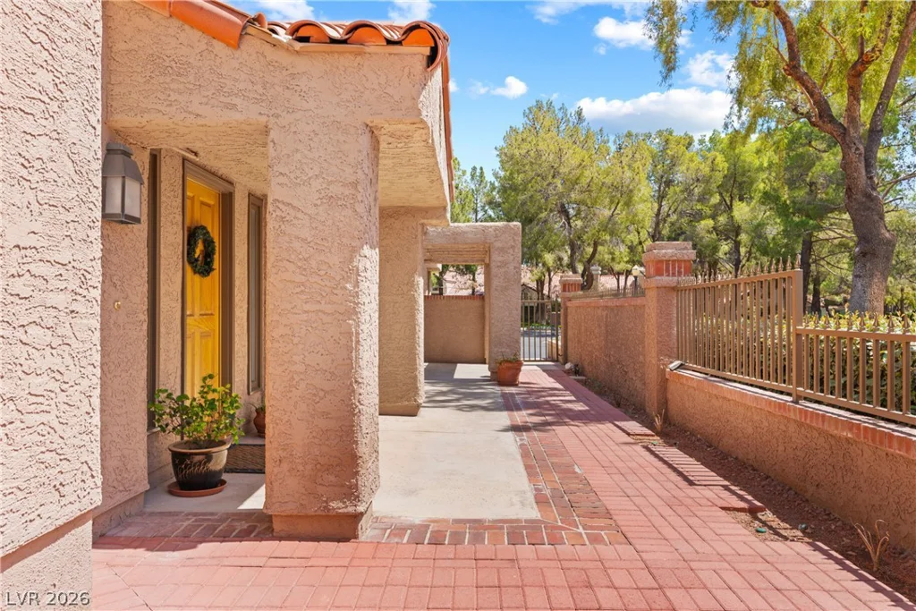 7159 Mission Hills, Las Vegas, NV 89113