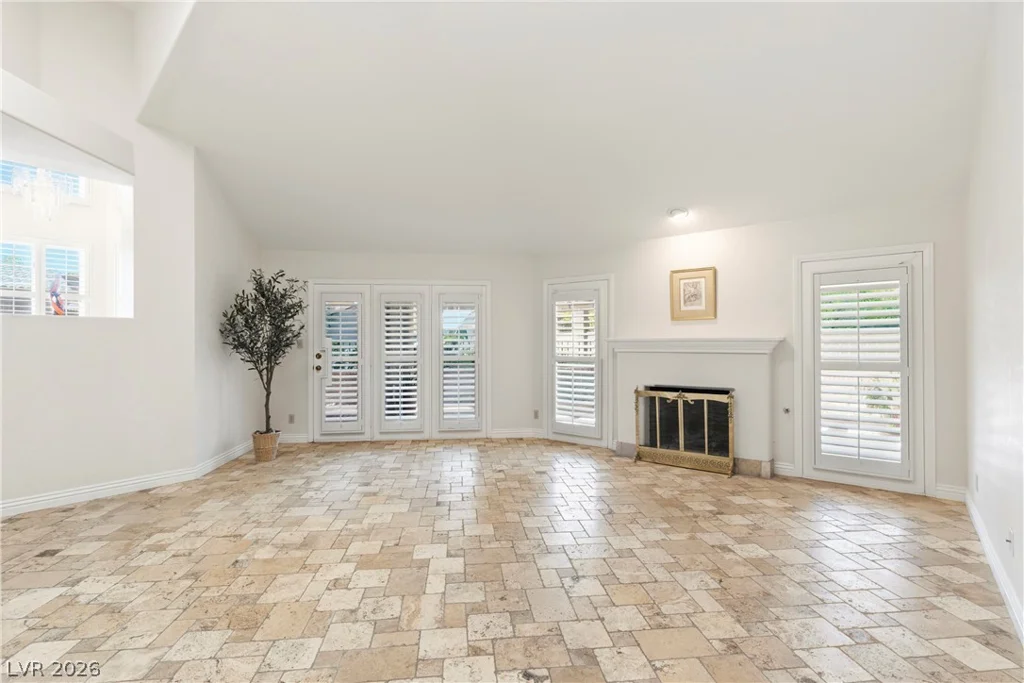7159 Mission Hills, Las Vegas, NV 89113