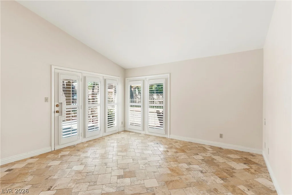 7159 Mission Hills, Las Vegas, NV 89113