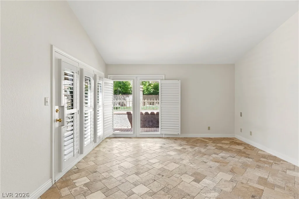 7159 Mission Hills, Las Vegas, NV 89113