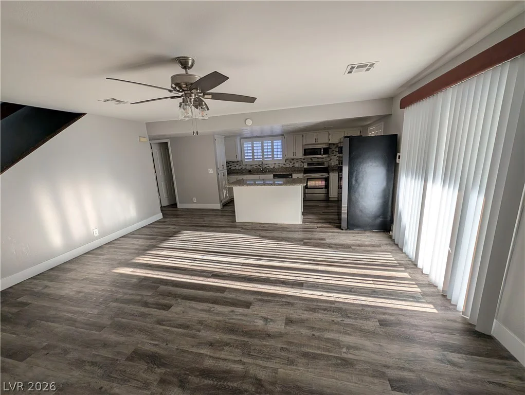 5311 Annie Oakley, Las Vegas, NV 89120