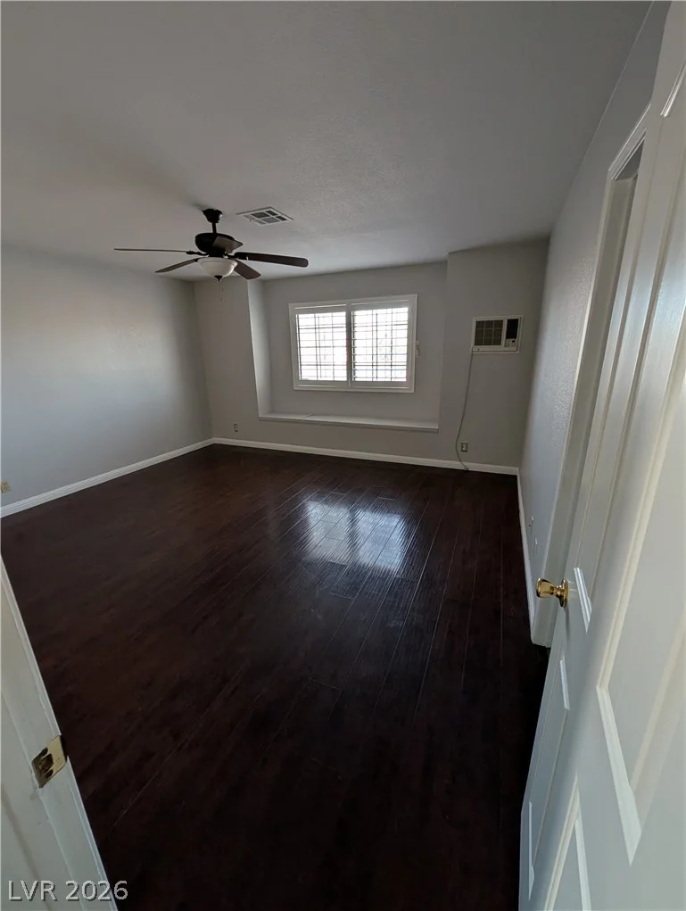 5311 Annie Oakley, Las Vegas, NV 89120