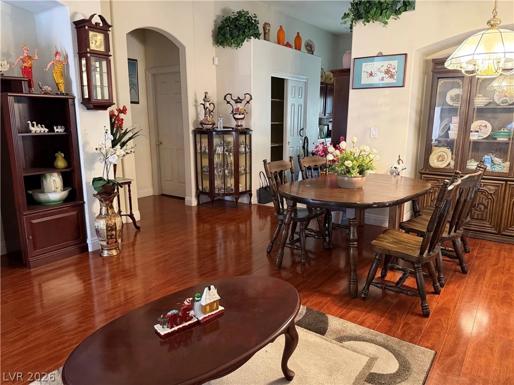 6113 Alderley, North Las Vegas, NV 89081