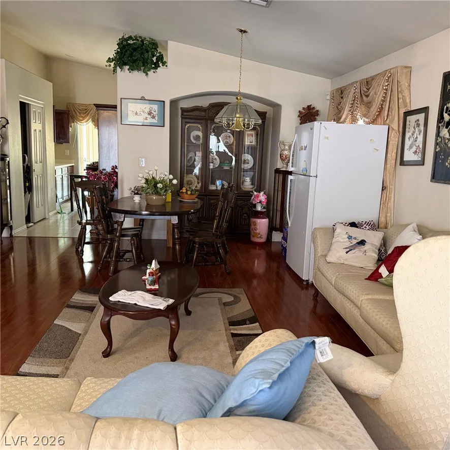 6113 Alderley, North Las Vegas, NV 89081