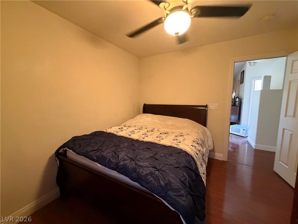 6113 Alderley, North Las Vegas, NV 89081