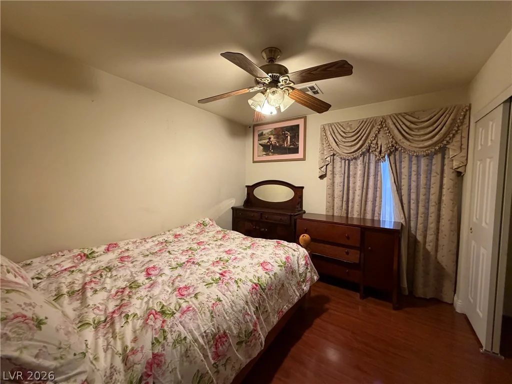 6113 Alderley, North Las Vegas, NV 89081