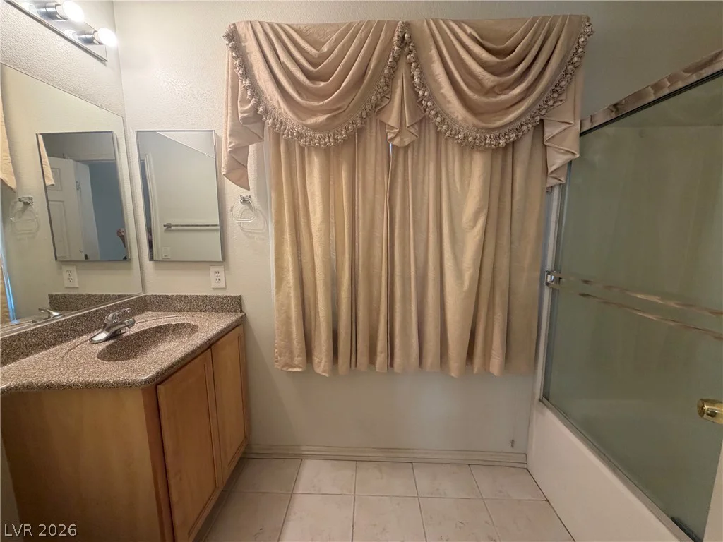 6113 Alderley, North Las Vegas, NV 89081
