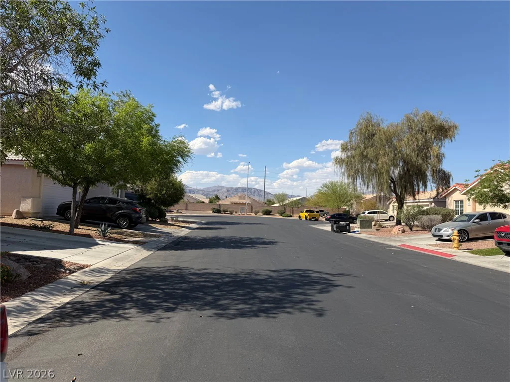 6113 Alderley, North Las Vegas, NV 89081