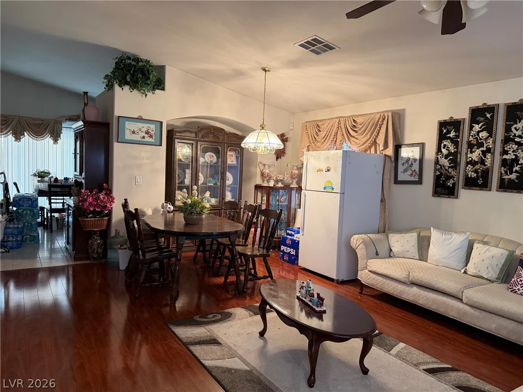 6113 Alderley, North Las Vegas, NV 89081