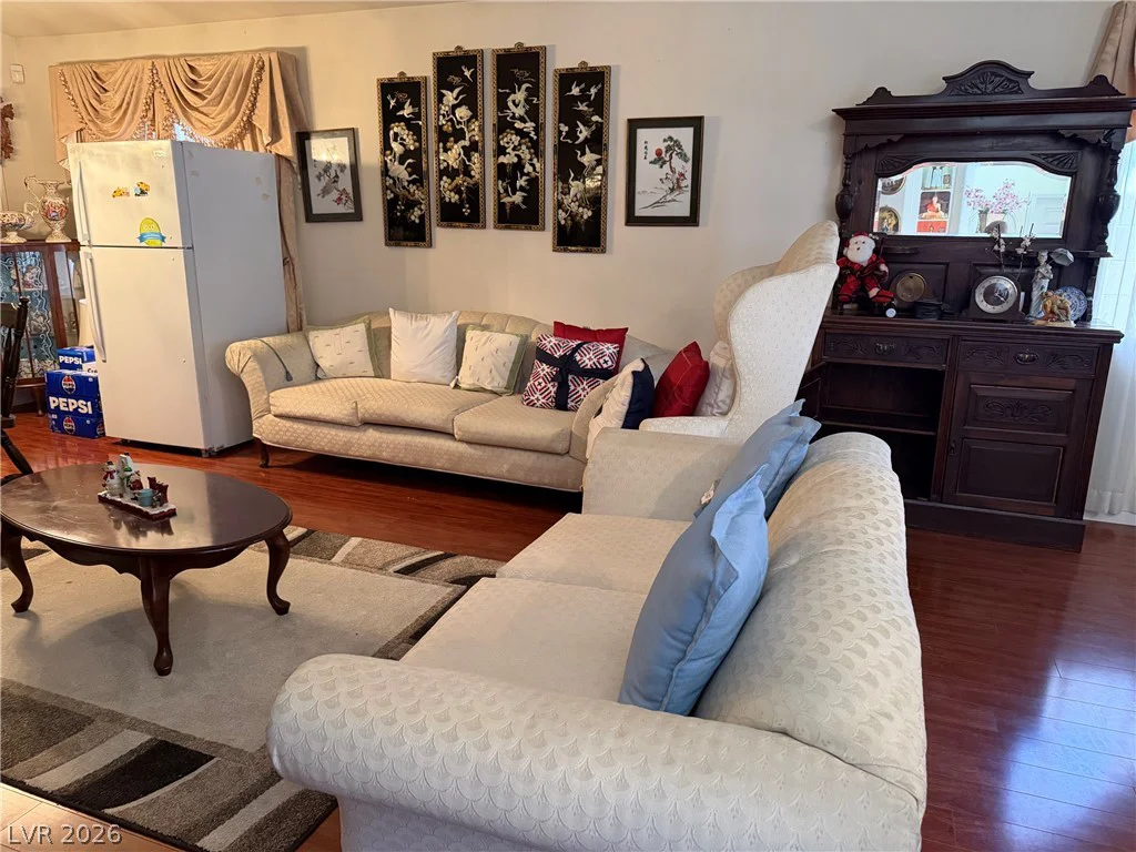 6113 Alderley, North Las Vegas, NV 89081