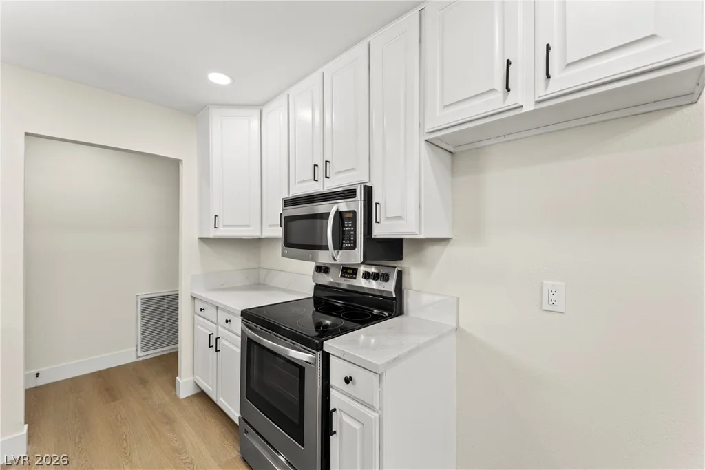 1017 Mallard, Las Vegas, NV 89108