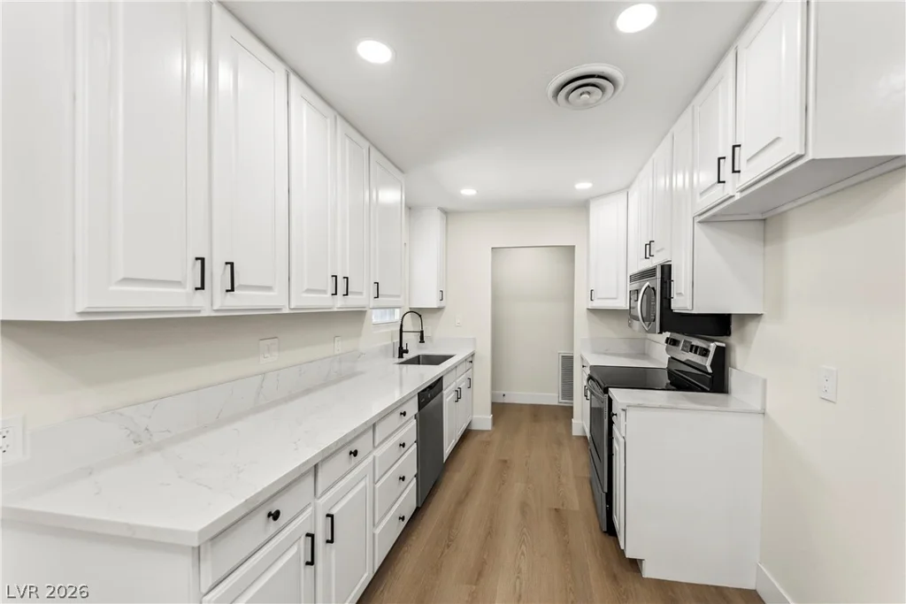 1017 Mallard, Las Vegas, NV 89108