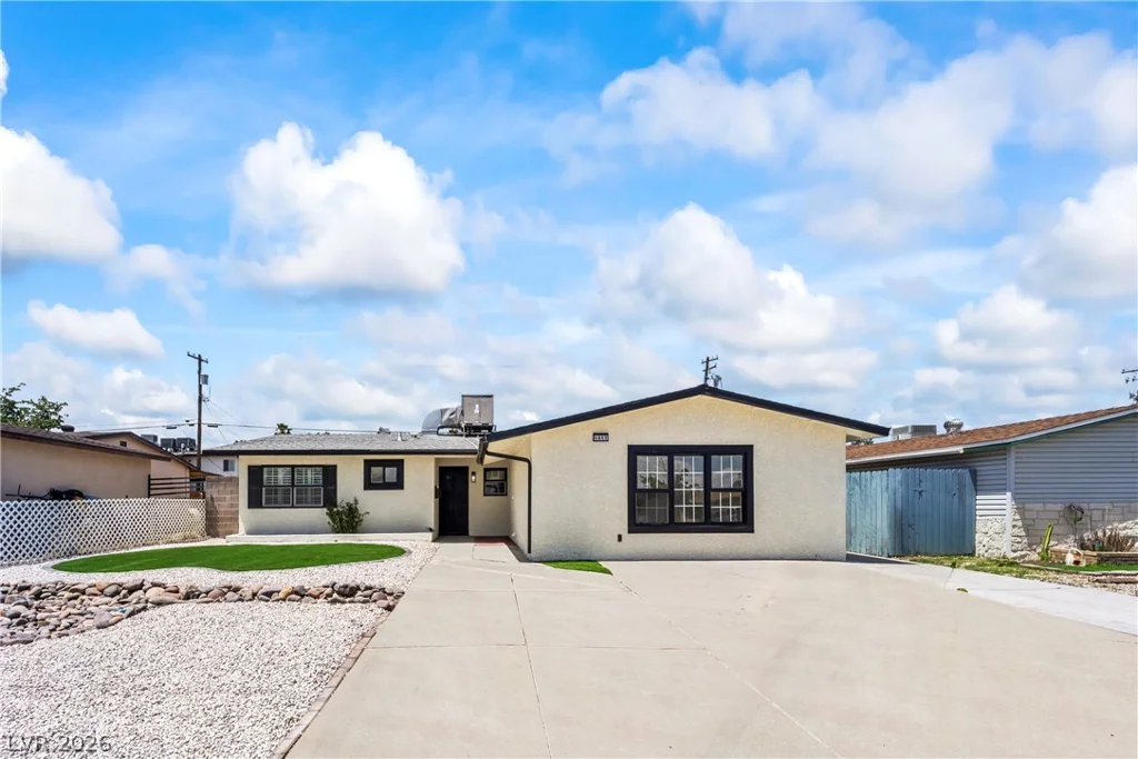 1017 Mallard, Las Vegas, NV 89108